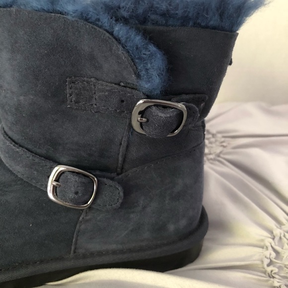 Boots - Picture 8 of 10